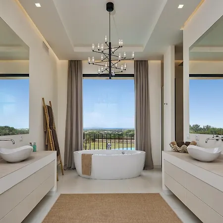 Villa Super Luxury Biggest Pool Mallorca's